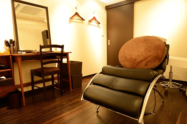 Treatment Room (Front)