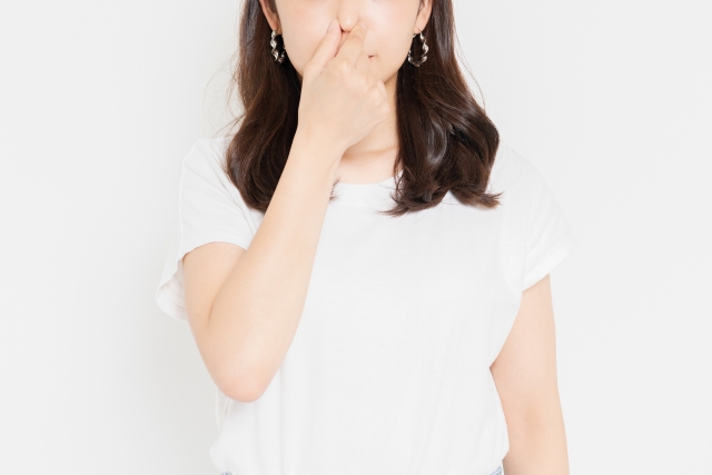 寒い冬に頭皮が臭うのはなぜ？冬こそ頭皮のにおいケアを